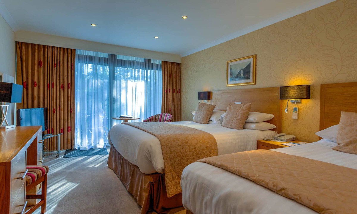 Dawlish Warren Hotel | Langstone Cliff