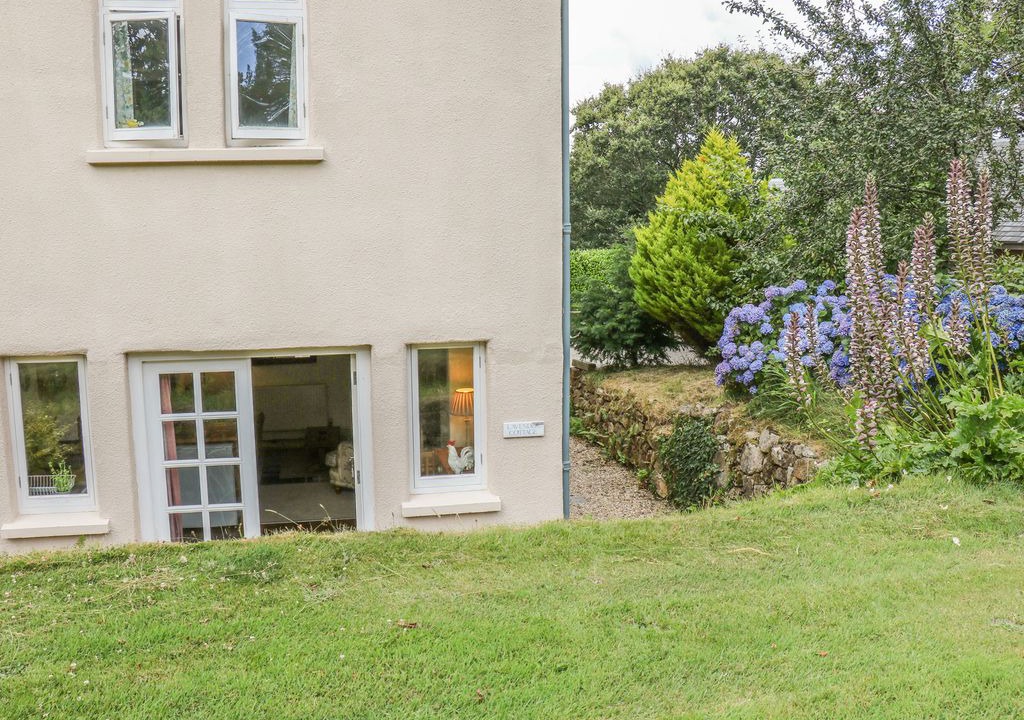 Sticklepath Cottage | Lavender Cottage, STICKLEPATH