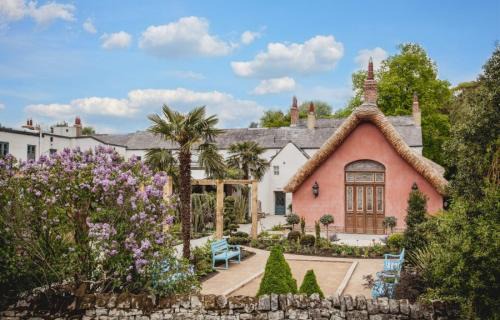 Otterburn Hotel | Le Petit Chateau & William de Percy