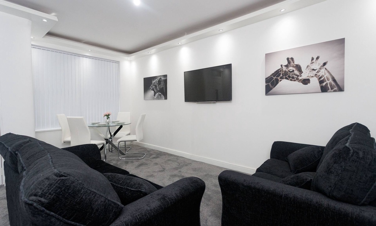 Leeds Apartment | Leeds House