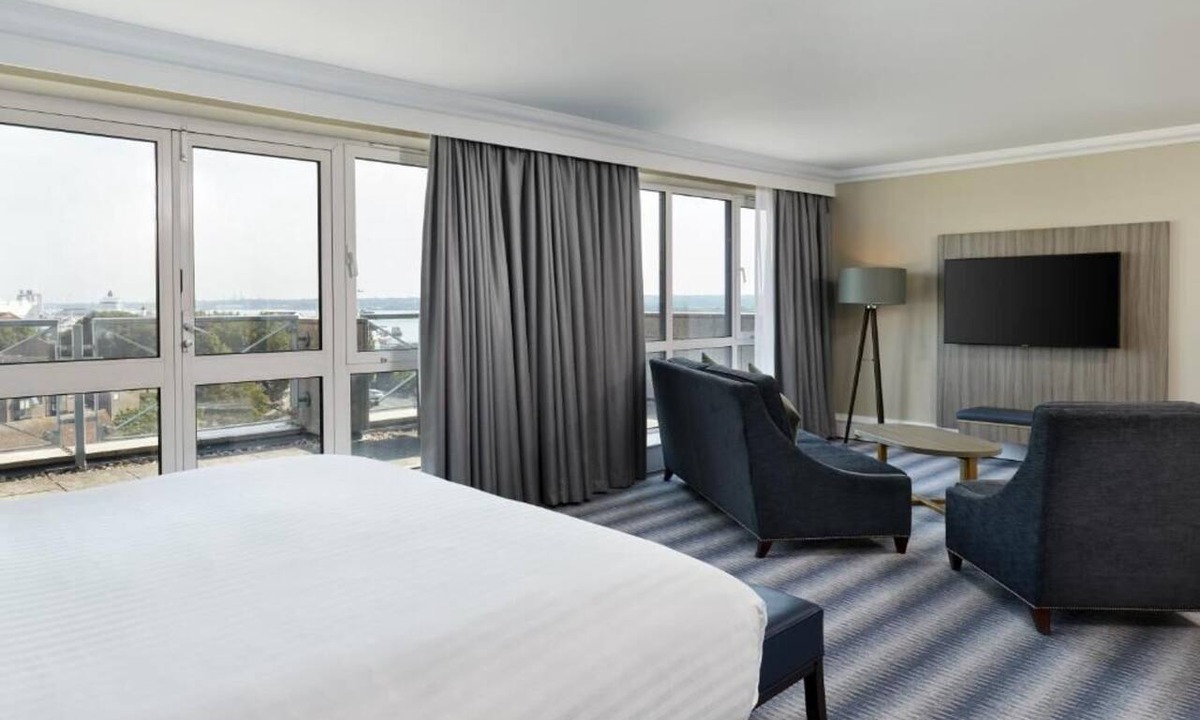 Southampton City Centre Hotel | Leonardo Royal Southampton Grand Harbour