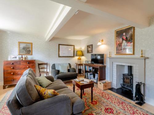 Diss House | Little Crown