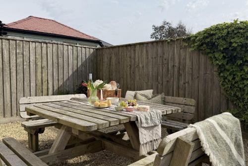 Wyke Regis House | Littlecot