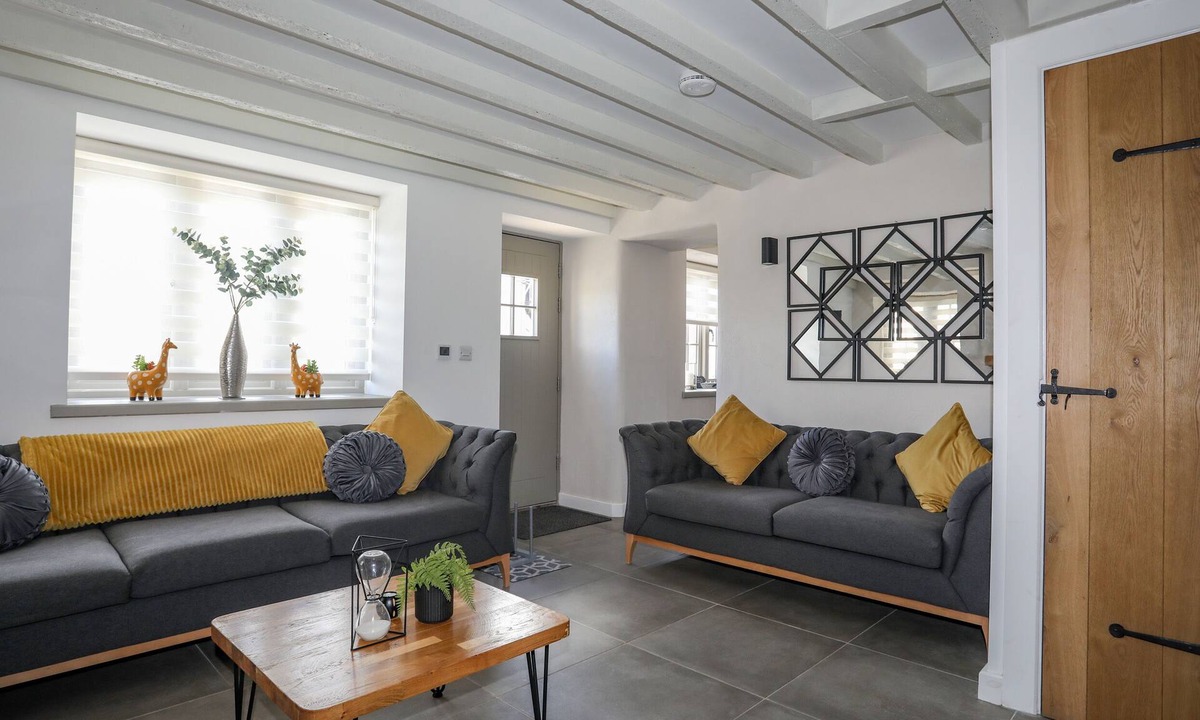 Beaumaris Cottage | Lleiniog Cottage