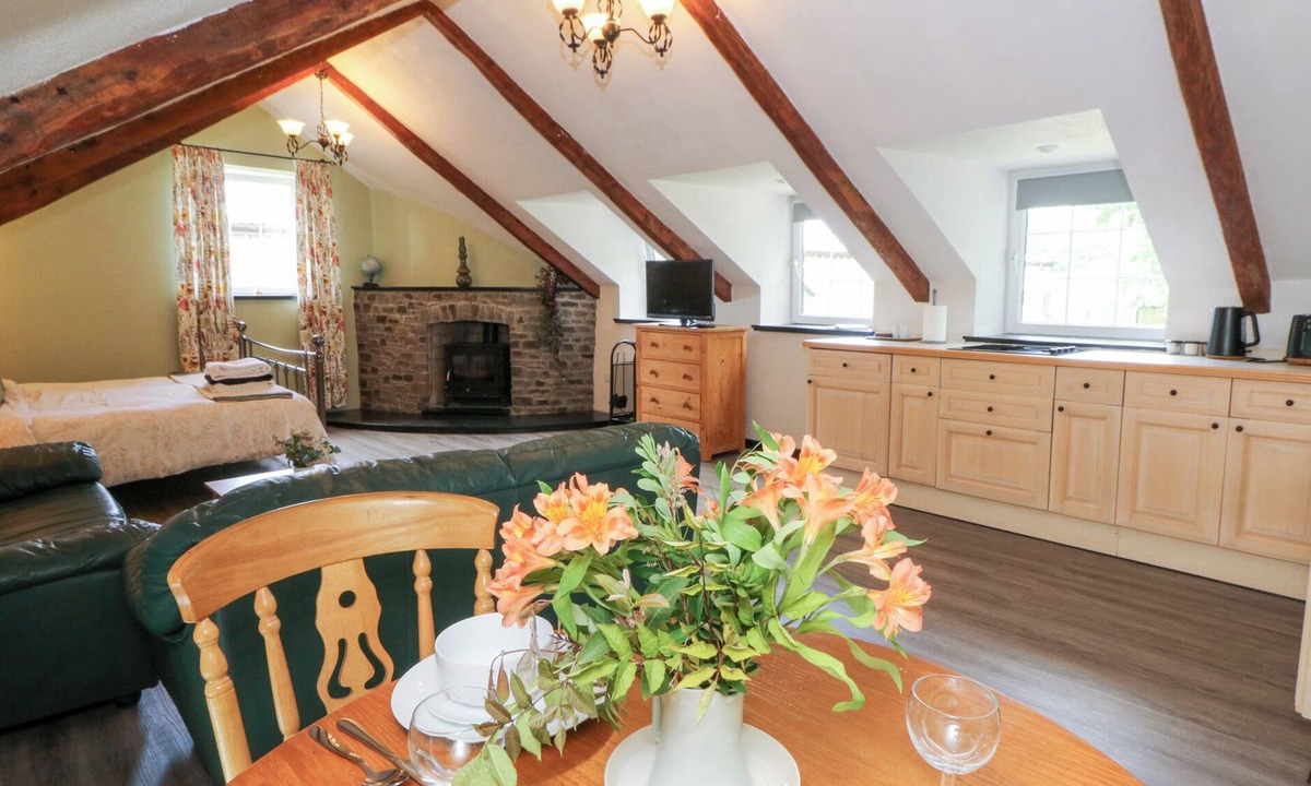 Llandysul Cottage | Loft Apartment