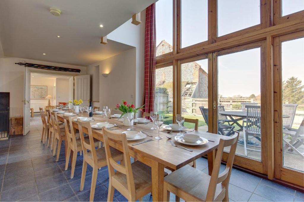 West Beckham House | Long Barn, Rookery Farm