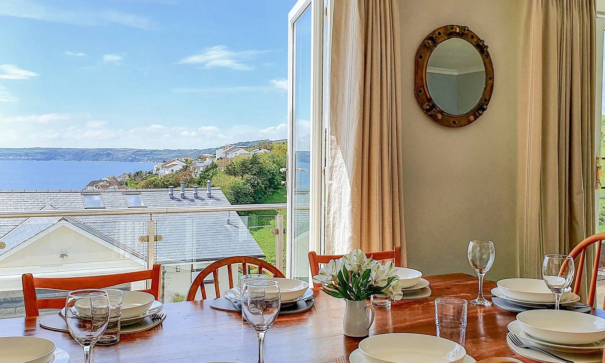 Downderry House | LOOE ISLAND VIEW, pet friendly, with a garden in Downderry