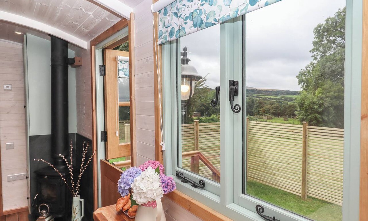 Sticklepath Cottage | Lottie's Hut