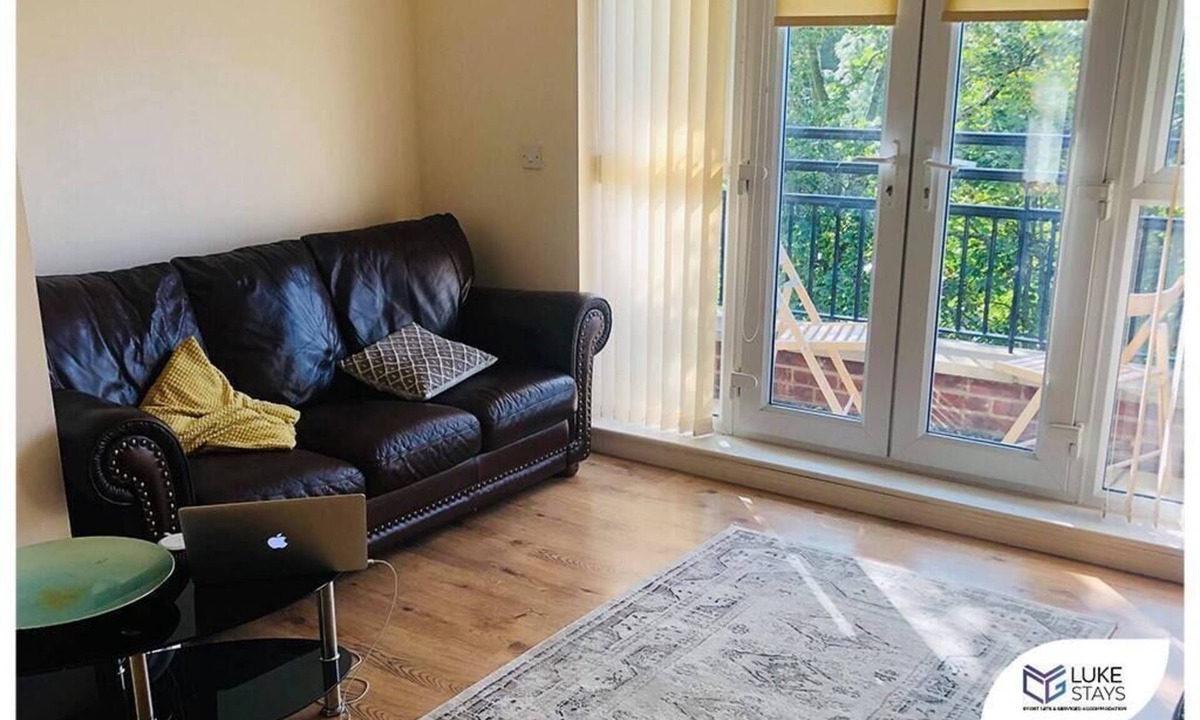 Durham Condo | ◑Lovely 2 Bed Apt ◑Master Ensuite◑ Wifi◑Nr Museum◑
