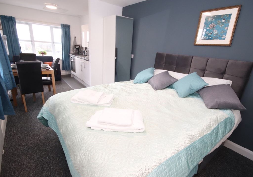 Everton Apartment | Lovely Modern Studio Apartment in Liverpool City