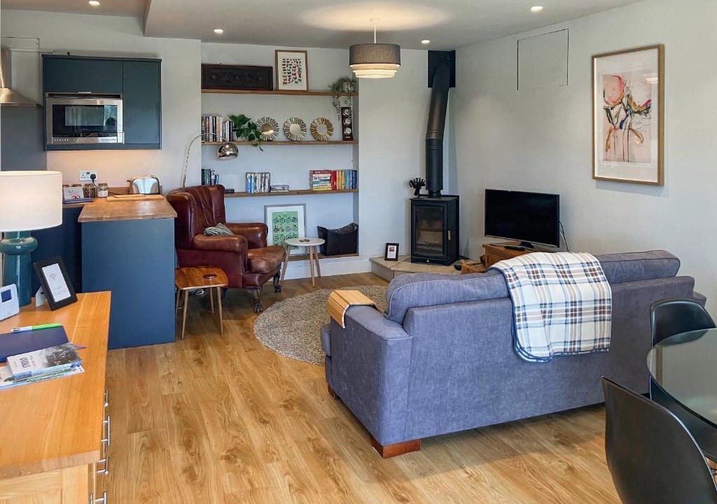 Inchbrook Apartment | Lower Mount Orchard