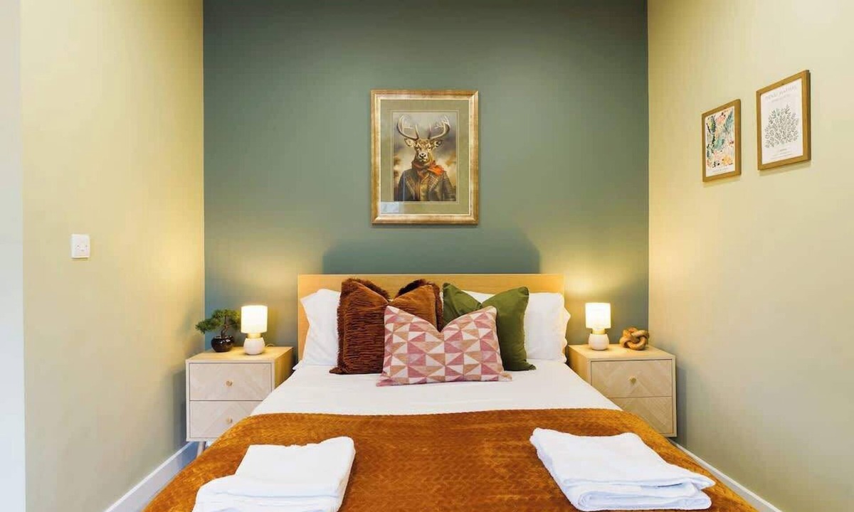 Middlesbrough Apartment | Luxurious 1 Bedroom with Private Parking and Wifi