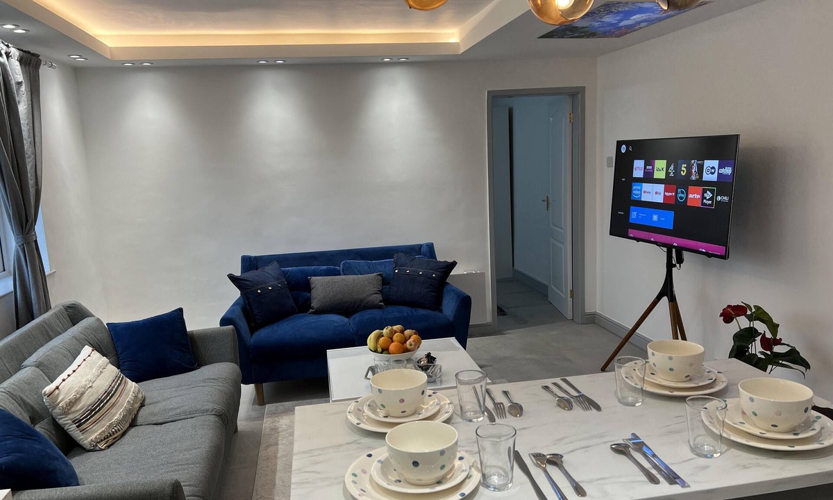Sutton Coldfield Apartment | Luxury 2 Bed Apartment in Royal Sutton Coldfield