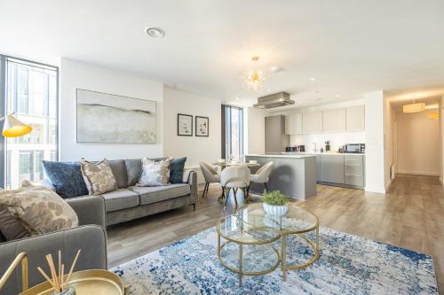 The Westside Apartment | Luxury 2 Bed Apt on Broad Street | City Centre