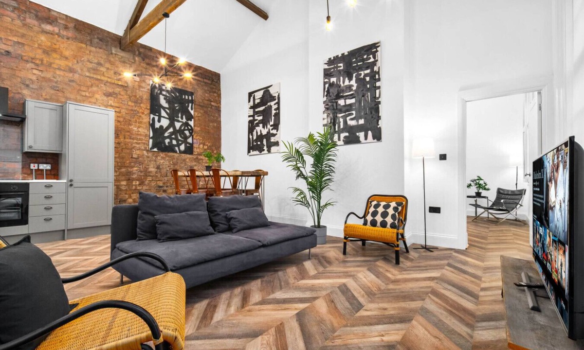 Wolverhampton Apartment | Luxury 2 Bedroom Apartment - Free Netflix - Wolverhampton Centre