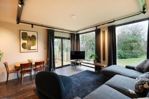 Wraxall Apartment | Luxury Container Lodge