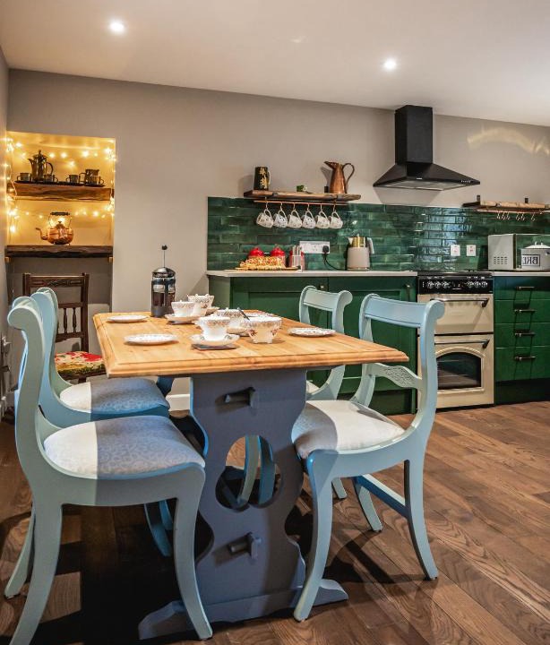 Conon Bridge House | Luxury Cottage with Mountain View’s