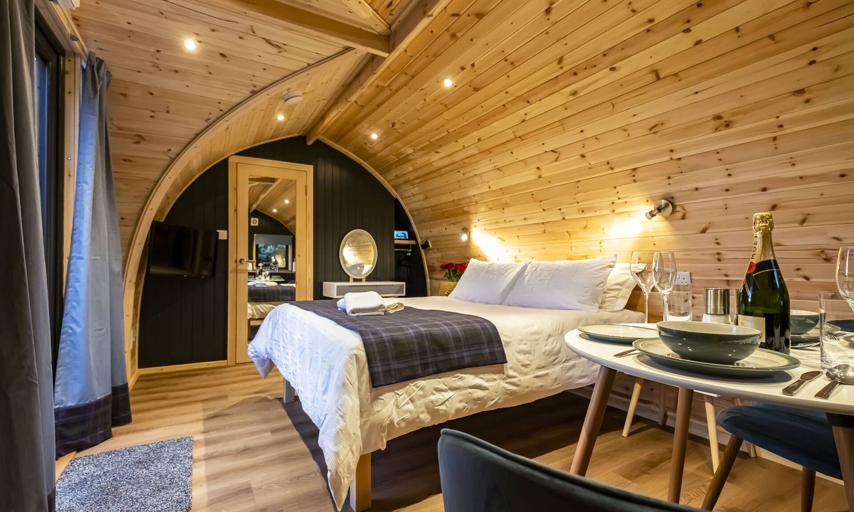 Brora Cabin | Luxury Couples Pod on the North Coast 500 Route