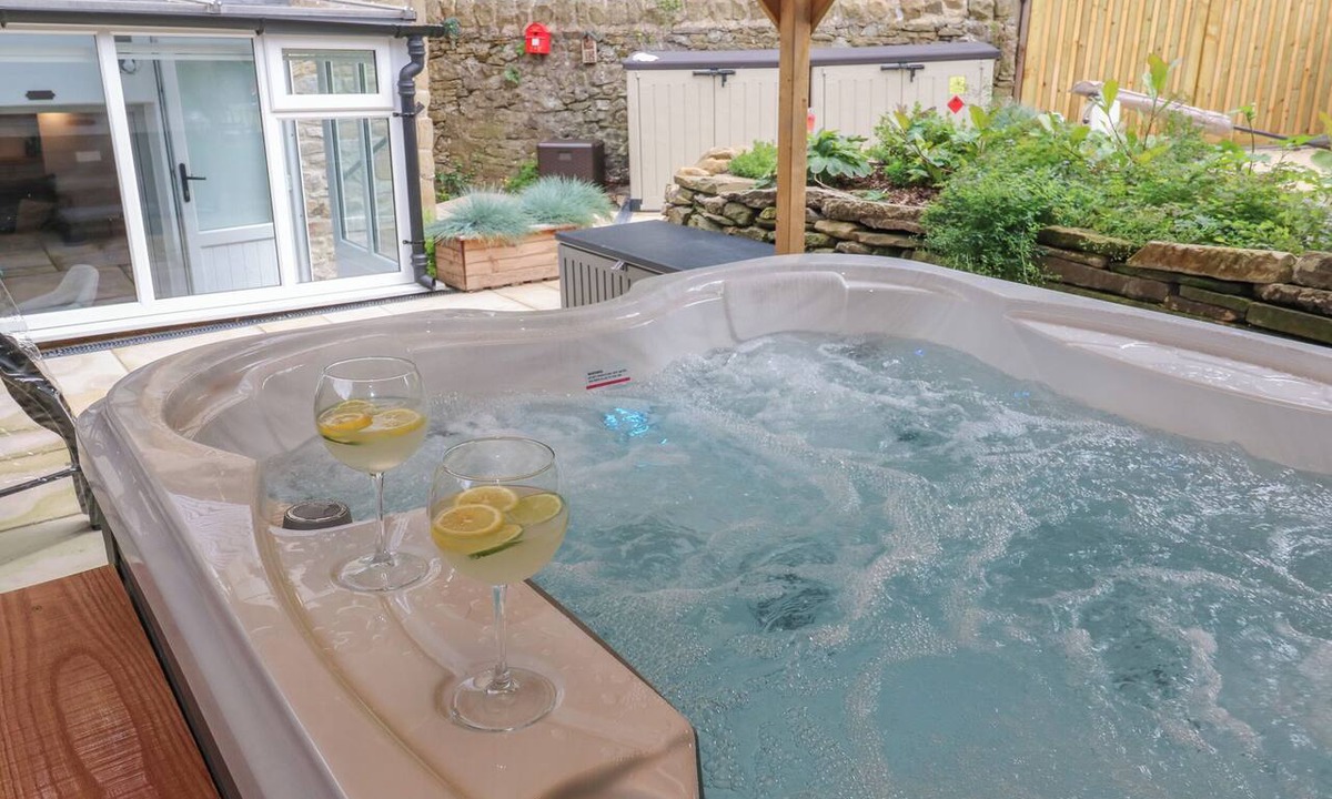 Eyam Cottage | Lydgate Cottage