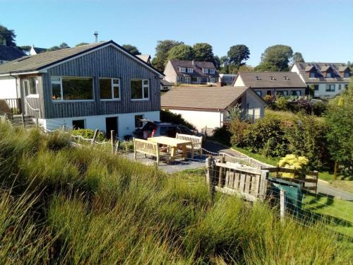 Tobermory House | Lyndale
