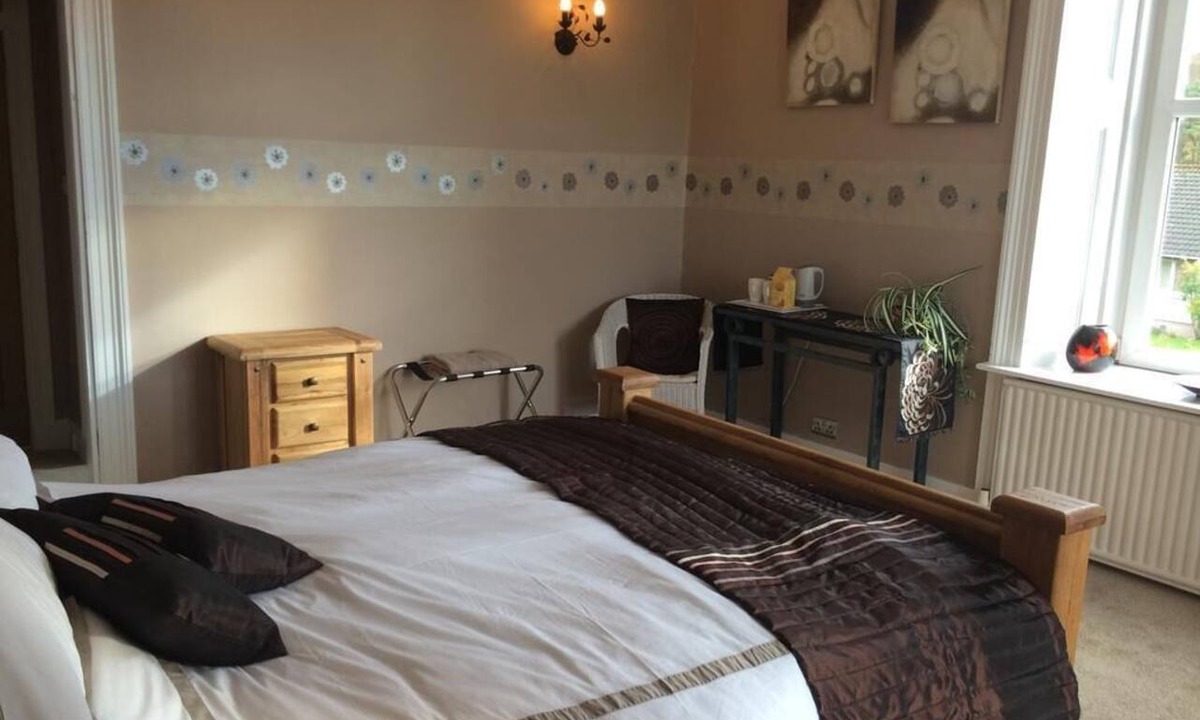 Lumphanan Bed & Breakfast | Macbeth Arms