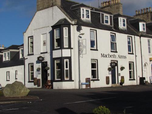 Lumphanan Bed & Breakfast | Macbeth Arms