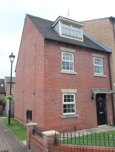 Catcliffe House | Main House