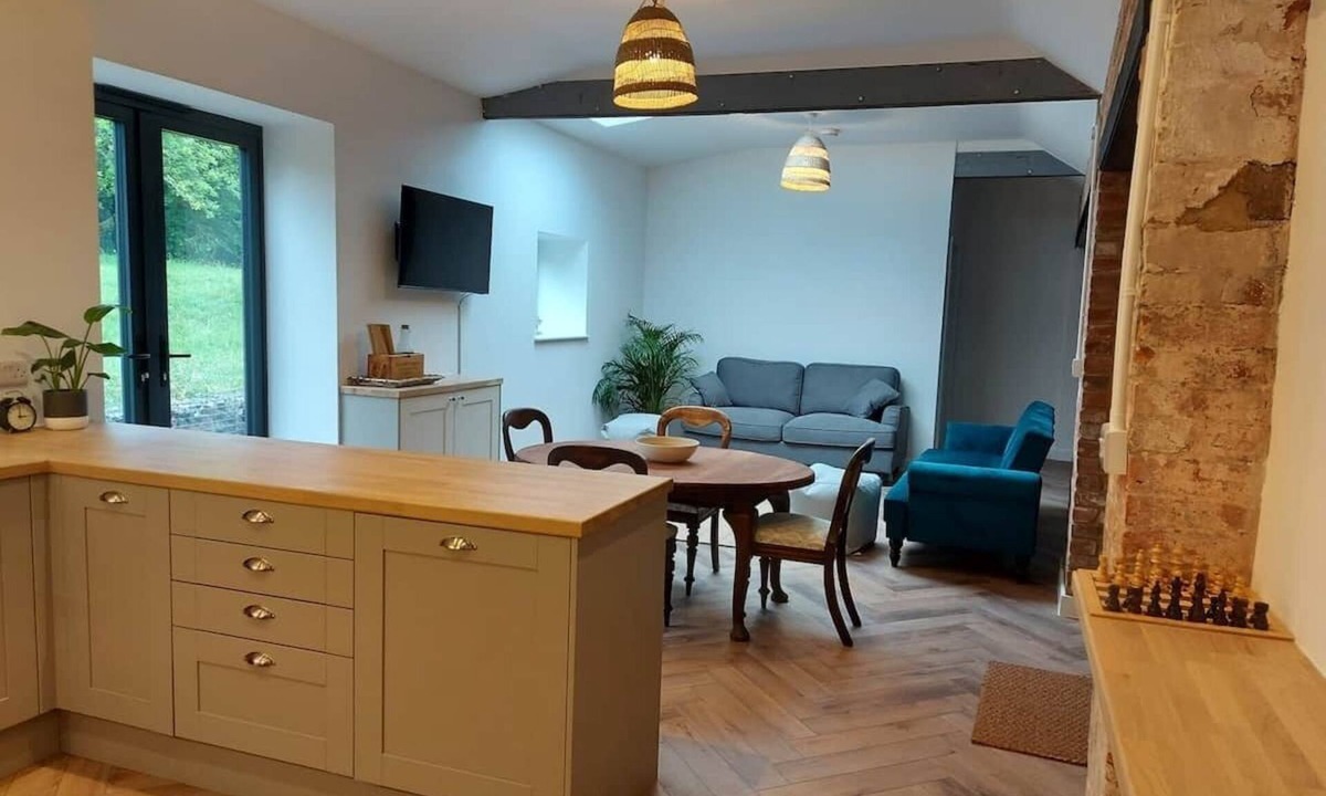 Eleighwater House | Manor Farm Barn - Spacious and Stylish Conversion