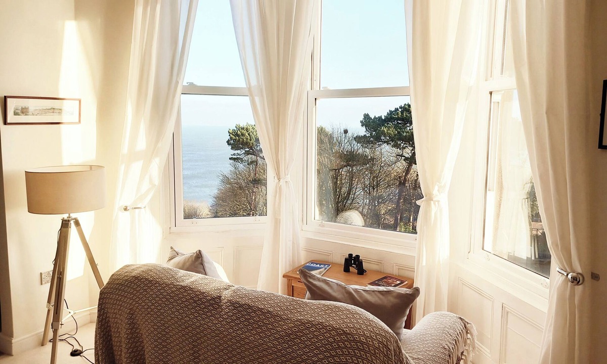 South Cliff House | Mansion House