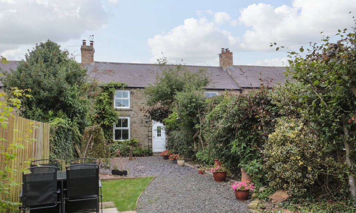Morpeth Cottage | Maple Tree Cottage
