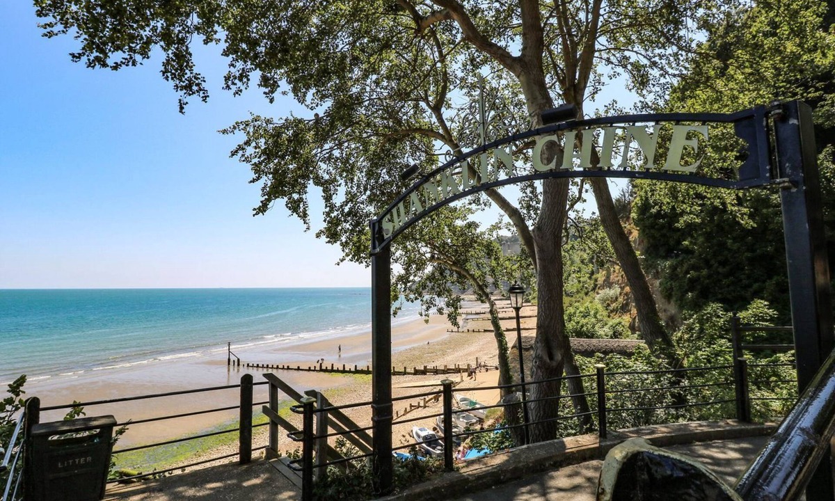 Shanklin Cottage | May Cottage