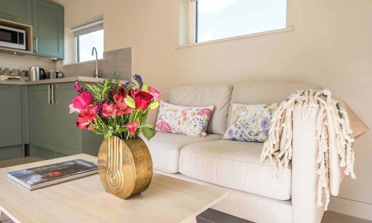 Brampton Apartment | Meadow View, Brampton