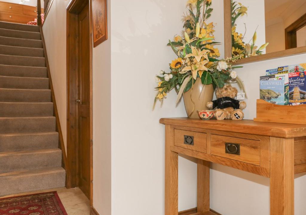 Goonhavern House | Meadowside