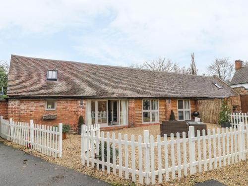 Tiddington House | Megs Cottage