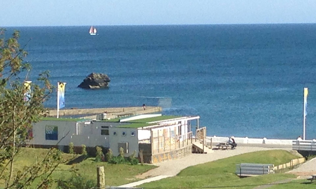 Millendreath Villa | Millendreath Beach Resort, Millendreath - lovely sea views, private beach
