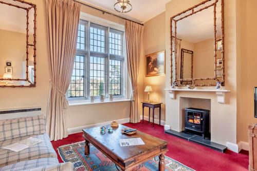 Miserden House | Miserden Park Flat