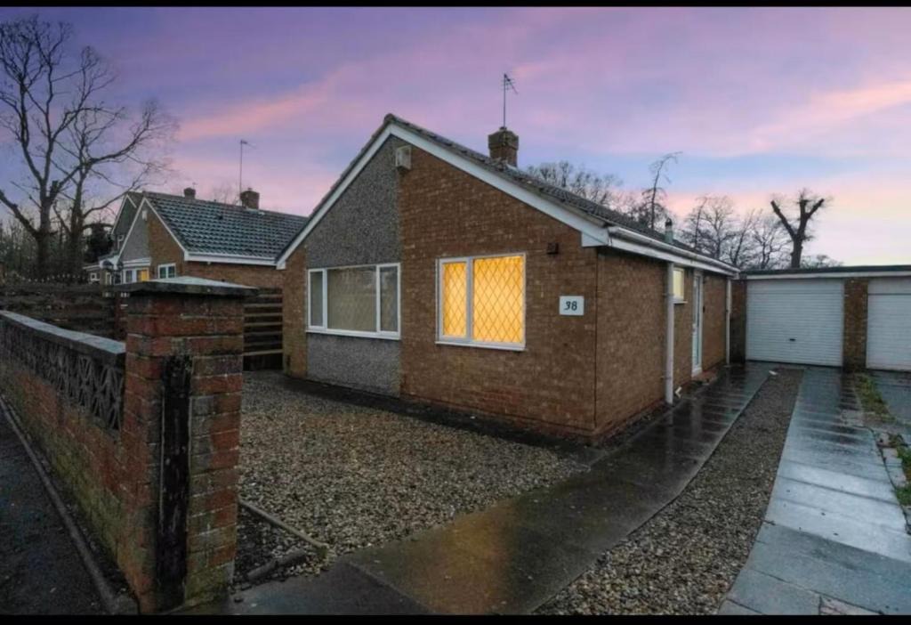 Middlesbrough House | Modern 2BR Middlesbrough Parking