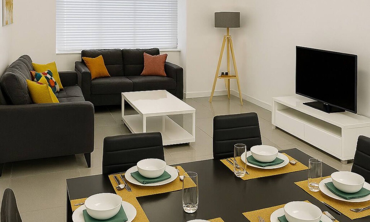 Leavesden House | Modern detatched property|Harry Potter - 2mins| Near London
