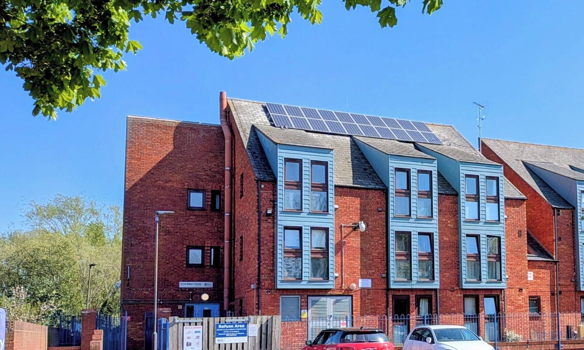 Aylesbury Apartment | Modern Spacious Flat | Near Aylesbury Station -Brand new