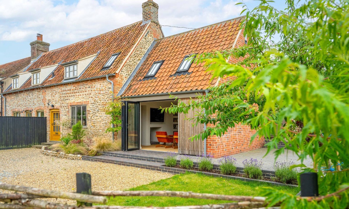 Aldborough Cottage | Monarc House (2), Holt, Norfolk