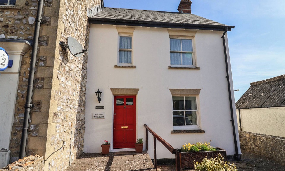 Wadeford Cottage | MORPETH, pet friendly, character holiday cottage in Combe St Nicholas