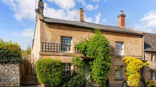 Longborough House | Mouse Manor