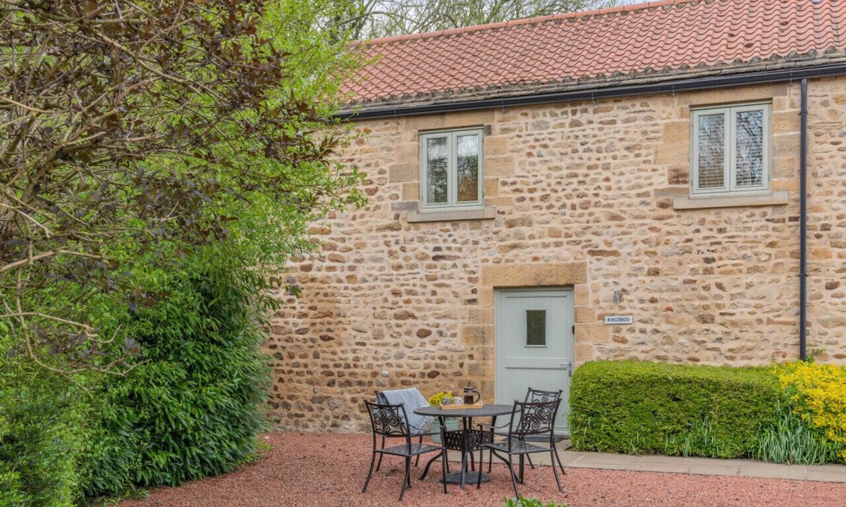 Bedale House | Mr McCormicks - Two Bedroom House, Sleeps 4