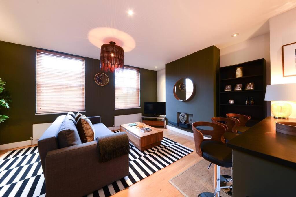 Munster Apartment | MR2 - Charming 1 Bed Apartment, Munster Village - by Short Stories London