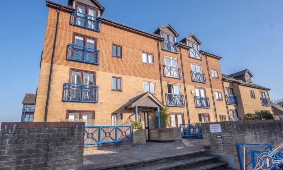 Gravesend Apartment | *NEW* Thames Riverside Retreat!
