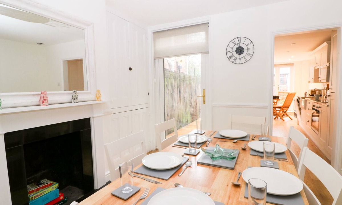 Whitstable Cottage | Newden Cottage