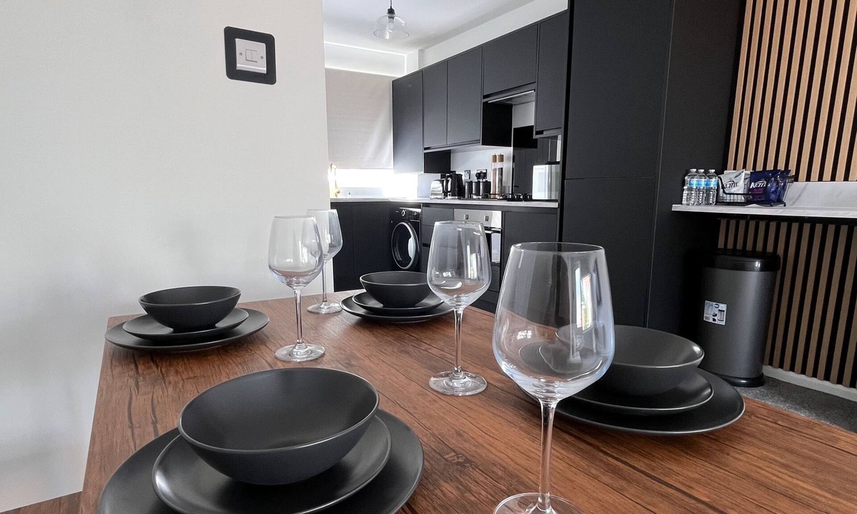 Mapperley House | Nottingham 2-bed House, Sleeps 4, Pet Friendly