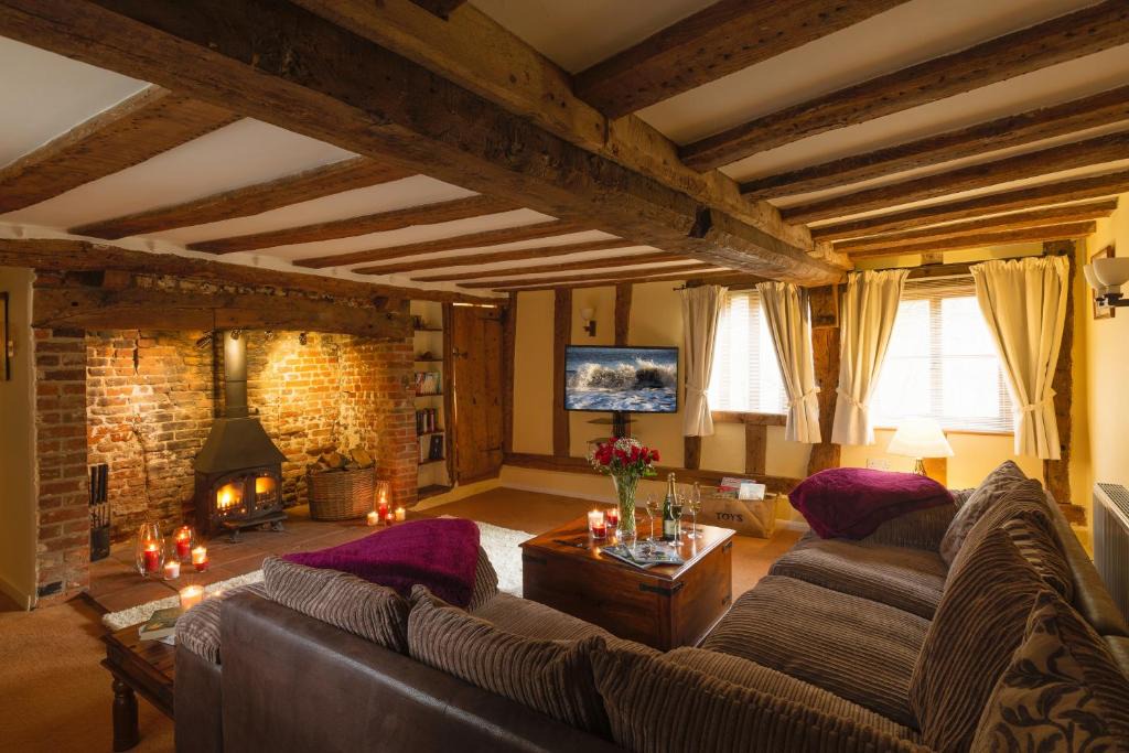 Stoke Ash House | Oak Cottage
