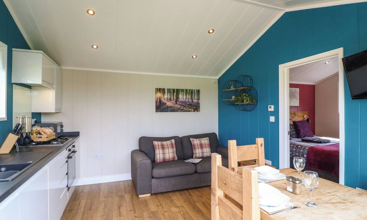 Swadlincote Cottage | Oak