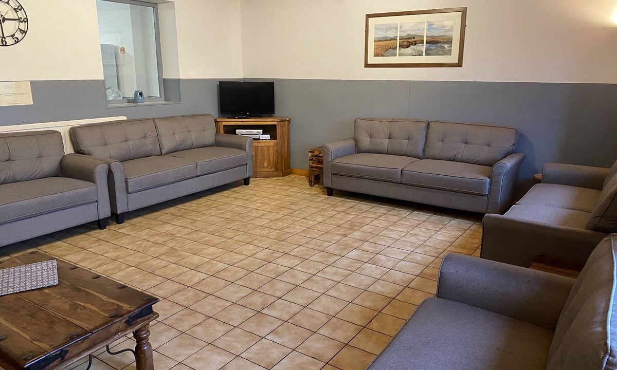 Fourstones Near Bentham House | Old School House Sleeps 26, Pets